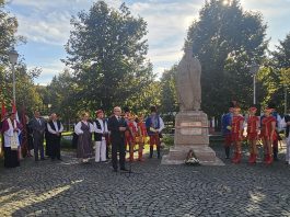 Otkriven obnovljeni spomenik kralja Tomislava