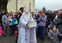 Sveti Nikola darovao djecu Zagorja, Ribarića i Desmerica