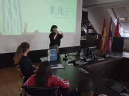 Ilustratorica i književnica Ana Salopek predstavila svoju novu slikovnicu “Ruke”