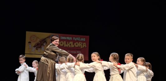 Pilići KUD-a Klek idu na državnu smotru dječjeg folklora u Slavonski Brod