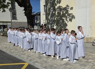 Prva pričest u župi sv. Križa