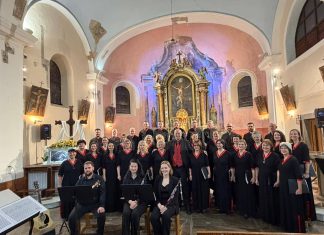 Koncert mješovitog zbora Ina u crkvi sv. Križa