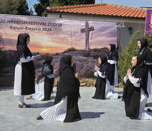 Ogulinske čuvarice groba i oštarski vatrogasci na 25. hrvatskom festivalu žudija u sercu Zagore