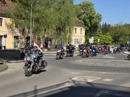 Defile članova Moto kluba Vještice