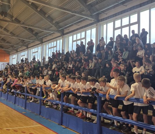 Održani školski dani nogometa-pobjednici Prva osnovna i Obrtnička i tehnička škola