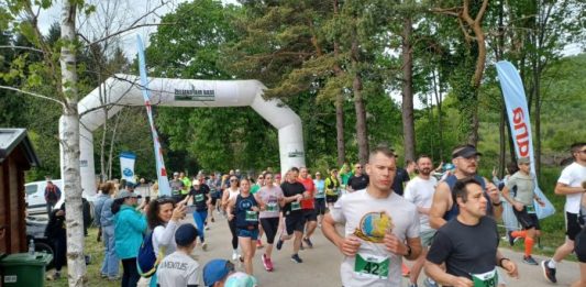 Više od 450 trkača na drugom izdanju polumaratona na Željavi
