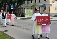 Održan prvi dan 30 . smotre folklora Karlovačke županije “Igra kolo”