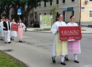 Održan prvi dan 30 . smotre folklora Karlovačke županije “Igra kolo”