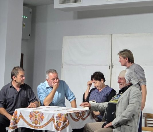 KUD Paurija komedijom “A mogla sam biti gospa u Kanadi” oduševio ogulinsku publiku