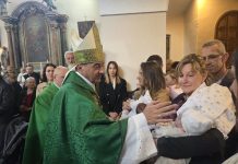 Biskup Medo krstio šesto dijete obitelji Mateša i sedmo dijete obitelji Ferković.