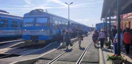 Zbog pomicanja sata usklađivanje željezničkog prometa