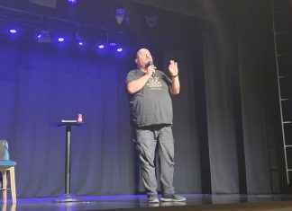 Bloger Krule i drugi puta ispunio kino dvoranu u Ogulinu